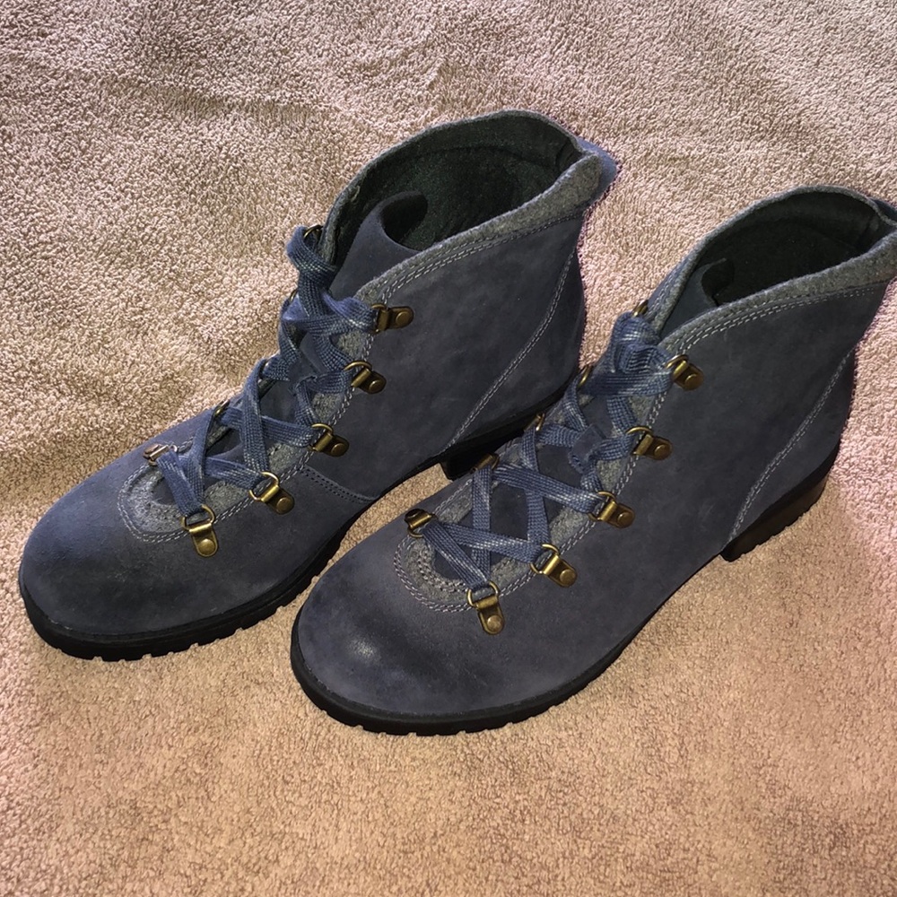 Clark’s ladies 11w navy hiking work boot